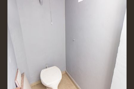 Casa à venda com 115m², 2 quartos e 1 vagaLavabo