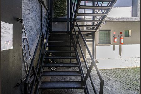 Studio para alugar com 27m², 1 quarto e sem vagaacesso para os andares