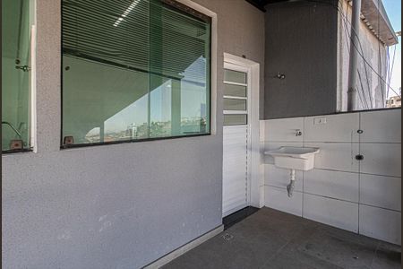 Studio para alugar com 27m², 1 quarto e sem vagacorredor com tanque