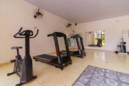 Apartamento à venda com 180m², 4 quartos e 3 vagas Apartamento à venda com 180m², 4 quartos e 3 vagasAcademia