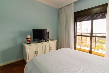 Apartamento à venda com 180m², 4 quartos e 3 vagas Apartamento à venda com 180m², 4 quartos e 3 vagasSuíte 3