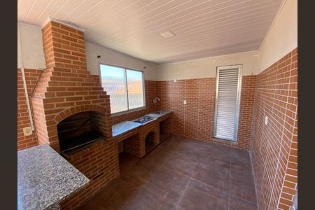 Casa à venda com 250m², 4 quartos e 1 vaga Casa à venda com 250m², 4 quartos e 1 vagaEspaço Gourmet