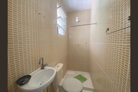 Casa à venda com 250m², 4 quartos e 1 vaga Casa à venda com 250m², 4 quartos e 1 vagaBanheiro de Serviço