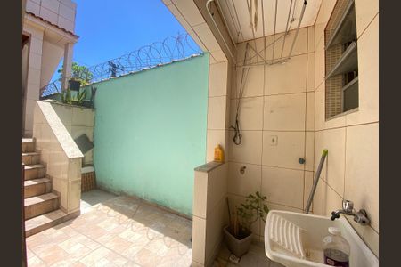 Casa à venda com 250m², 4 quartos e 1 vaga Casa à venda com 250m², 4 quartos e 1 vagaÁrea de Serviço