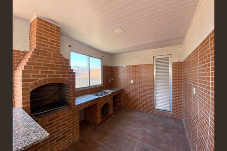 Casa à venda com 250m², 4 quartos e 1 vaga Casa à venda com 250m², 4 quartos e 1 vagaEspaço Gourmet