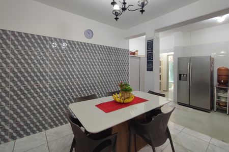 Casa à venda com 96m², 4 quartos e 3 vagasCozinha