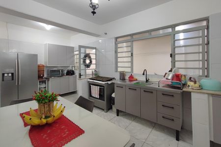 Casa à venda com 96m², 4 quartos e 3 vagasCozinha