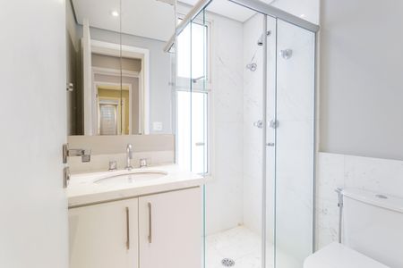 Apartamento para alugar com 123m², 2 quartos e 3 vagasBanheiro da Suíte 1