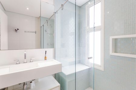 Apartamento para alugar com 123m², 2 quartos e 3 vagasBanheiro da Suíte 2