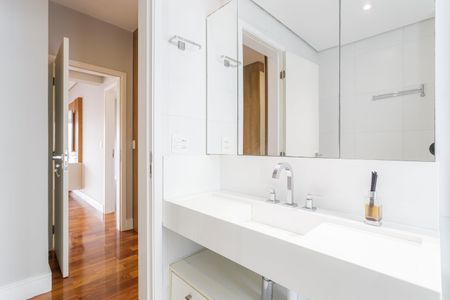 Apartamento para alugar com 123m², 2 quartos e 3 vagasBanheiro da Suíte 2