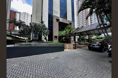 Apartamento à venda com 34m², 1 quarto e 1 vagaFachada