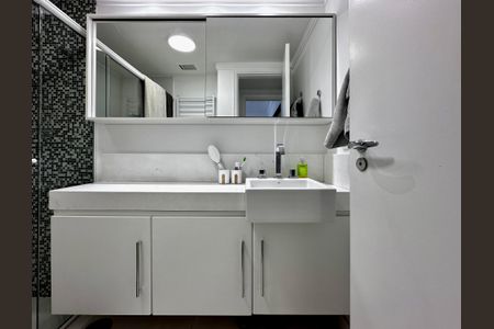 Apartamento à venda com 34m², 1 quarto e 1 vagaBanheiro Suíte