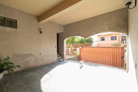 Casa à venda com 210m², 3 quartos e 2 vagas Casa à venda com 210m², 3 quartos e 2 vagasGaragem