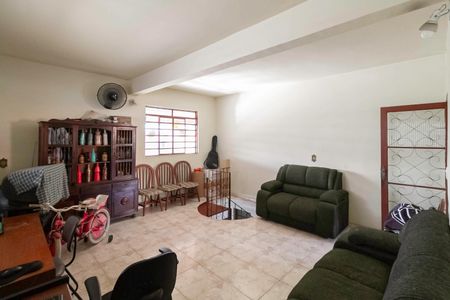 Casa à venda com 210m², 3 quartos e 2 vagas Casa à venda com 210m², 3 quartos e 2 vagasSala 3