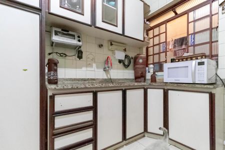 Casa à venda com 210m², 3 quartos e 2 vagas Casa à venda com 210m², 3 quartos e 2 vagasCozinha