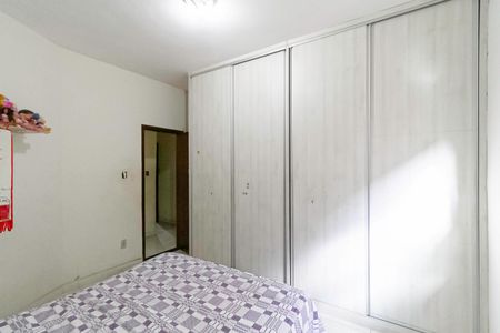 Casa à venda com 210m², 3 quartos e 2 vagas Casa à venda com 210m², 3 quartos e 2 vagasQuarto 1