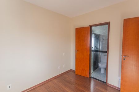 Apartamento à venda com 150m², 2 quartos e 2 vagas Apartamento à venda com 150m², 2 quartos e 2 vagasSuíte