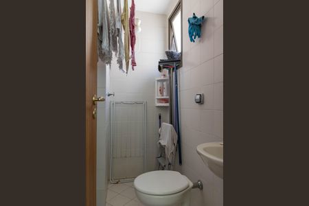 Apartamento para alugar com 150m², 4 quartos e 2 vagasBanheiro de serviço