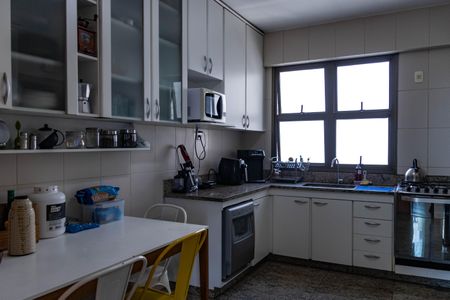 Apartamento para alugar com 150m², 4 quartos e 2 vagasCozinha