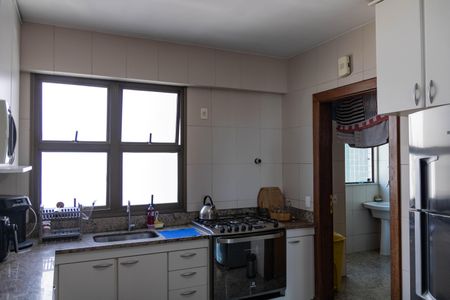 Apartamento para alugar com 150m², 4 quartos e 2 vagasCozinha