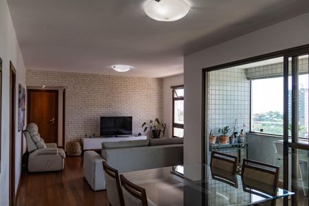 Apartamento para alugar com 150m², 4 quartos e 2 vagasSala