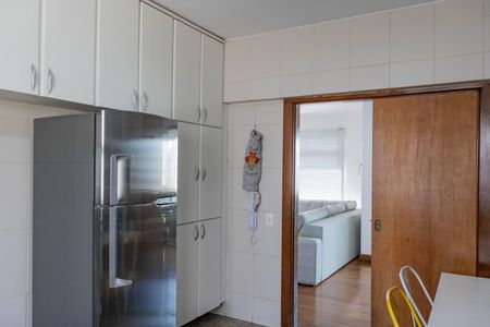 Apartamento para alugar com 150m², 4 quartos e 2 vagasCozinha