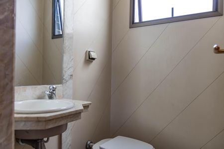 Apartamento para alugar com 150m², 4 quartos e 2 vagasLavabo