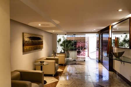 Apartamento para alugar com 150m², 4 quartos e 2 vagasHall de entrada