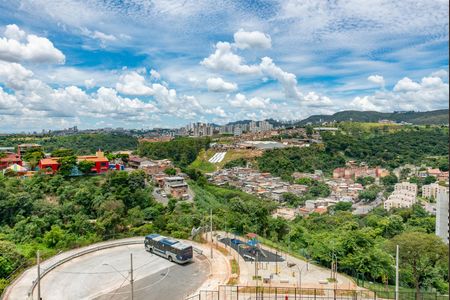 Apartamento para alugar com 60m², 2 quartos e 1 vagaSala