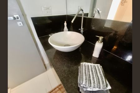 Apartamento à venda com 250m², 2 quartos e 1 vagaLavabo