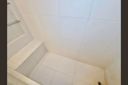 Apartamento à venda com 250m², 2 quartos e 1 vagaBanheiro social