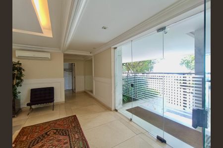 Apartamento à venda com 250m², 2 quartos e 1 vagaPortaria