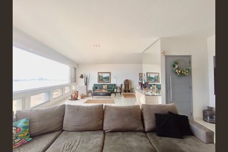 Apartamento à venda com 250m², 2 quartos e 1 vagaSala