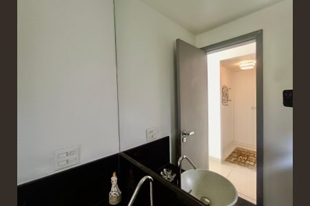 Apartamento à venda com 250m², 2 quartos e 1 vagaLavabo