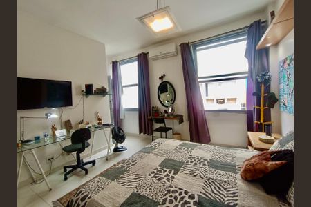 Apartamento à venda com 250m², 2 quartos e 1 vagaSuíte