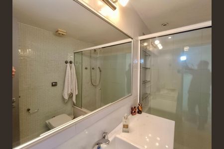 Apartamento à venda com 250m², 2 quartos e 1 vagaBanheiro social