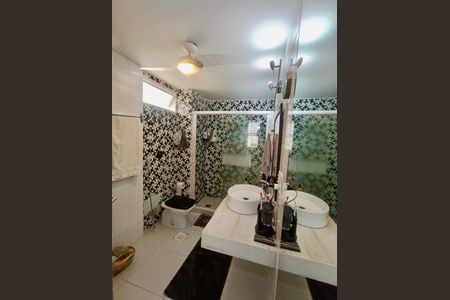 Apartamento à venda com 250m², 2 quartos e 1 vagaBanheiro suíte