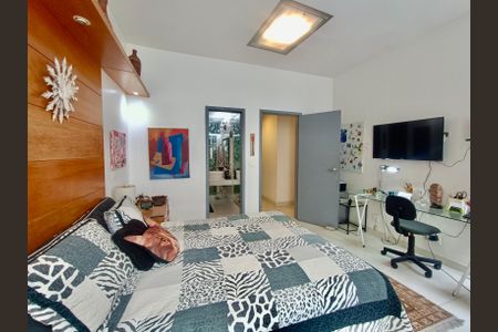 Apartamento à venda com 250m², 2 quartos e 1 vagaSuíte