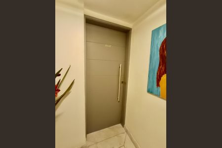 Apartamento à venda com 250m², 2 quartos e 1 vagaHall externo