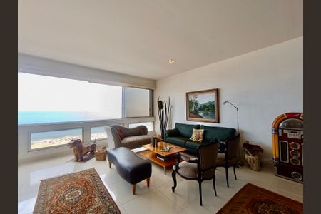 Apartamento à venda com 250m², 2 quartos e 1 vagaSala