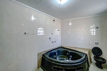 Casa para alugar com 150m², 3 quartos e 3 vagasBanheiro da Suíte