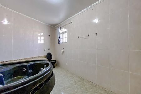 Casa para alugar com 150m², 3 quartos e 3 vagasBanheiro da Suíte