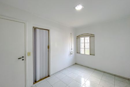 Casa para alugar com 150m², 3 quartos e 3 vagasQuarto 2 - Suíte