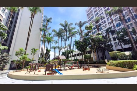 Apartamento à venda com 100m², 3 quartos e 1 vagaÁrea comum - Playground