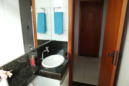 Apartamento à venda com 180m², 4 quartos e 2 vagasBanheiro da Suíte 1