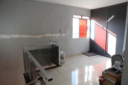 Apartamento à venda com 180m², 4 quartos e 2 vagasQuarto 2