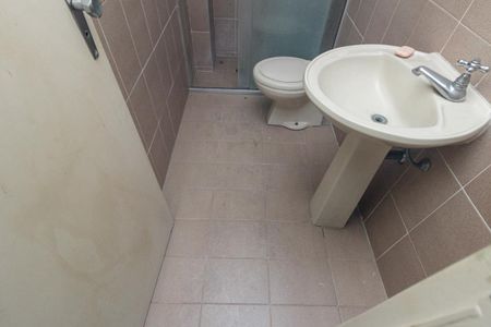 Apartamento à venda com 220m², 4 quartos e 4 vagasBanheiro de Serviço