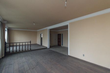 Apartamento à venda com 220m², 4 quartos e 4 vagasSala