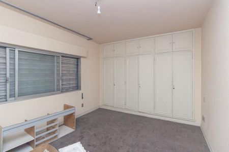 Apartamento à venda com 220m², 4 quartos e 4 vagasQuarto 2 - Suíte