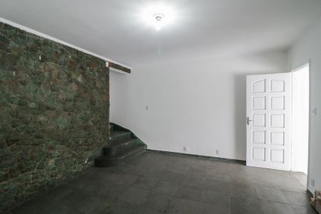 Casa à venda com 270m², 3 quartos e sem vaga Casa à venda com 270m², 3 quartos e sem vagaSala